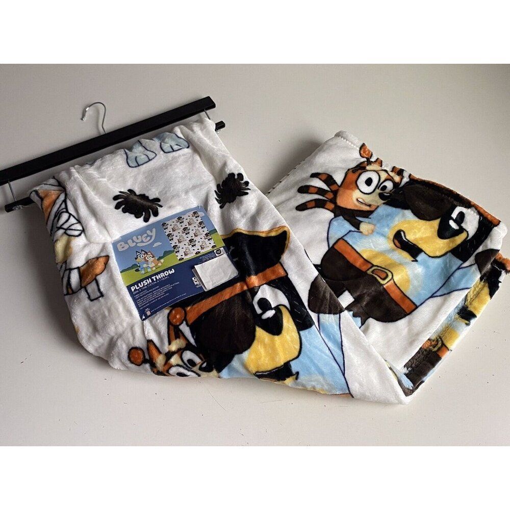 Bluey And Bingo HALLOWEEN Plush Throw Blanket 50 x 70” Pirate Mummy Costumes NEW